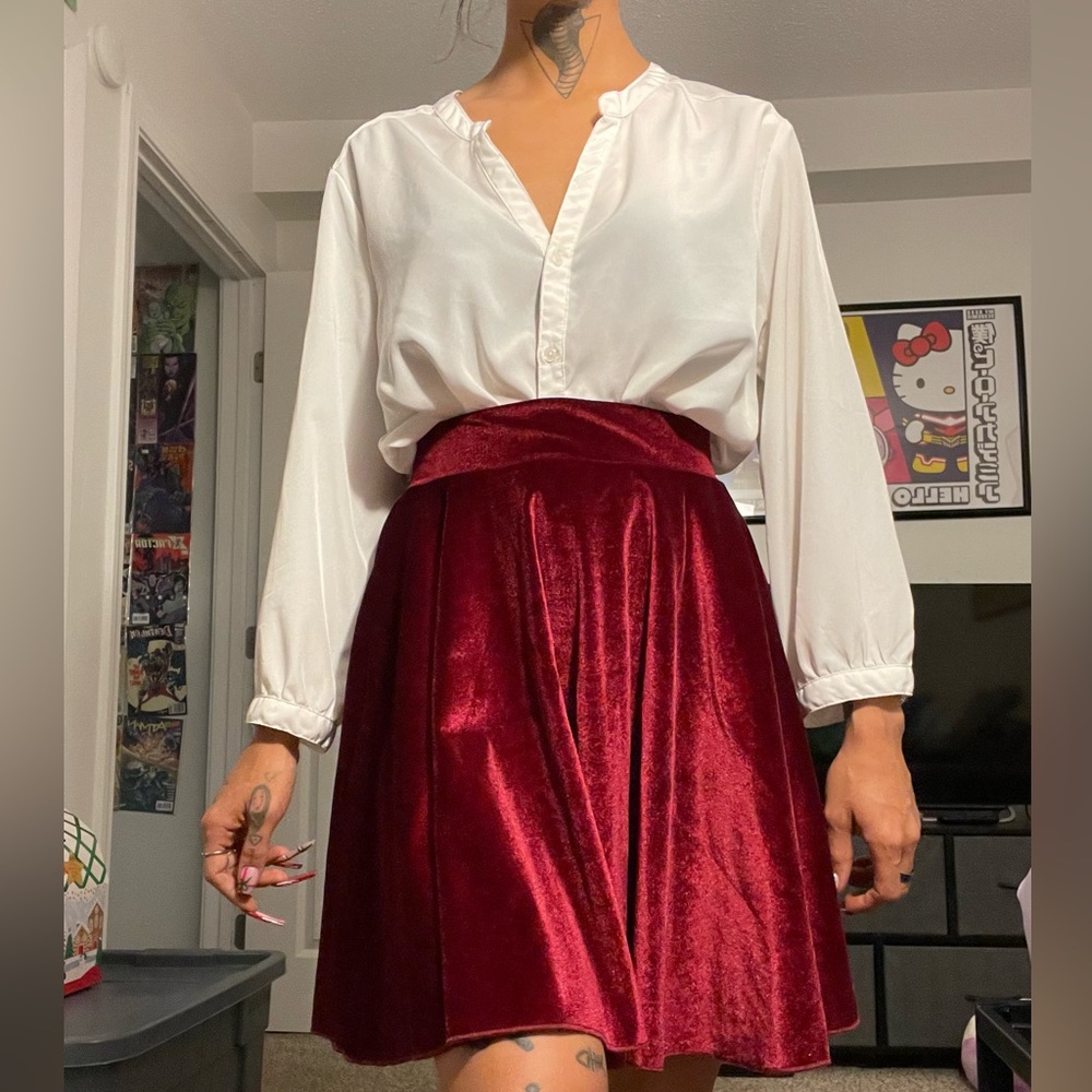 Old Navy Woman’s White Blouse